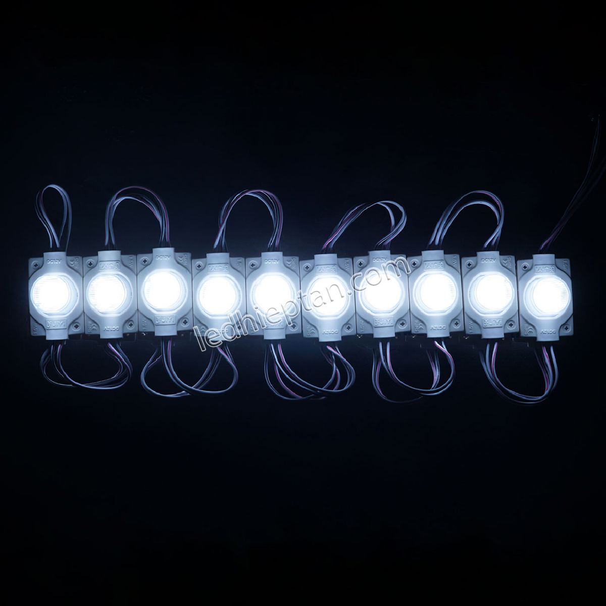 LED 1 bóng đúc LR 4829 TRẮNG 1,5w rọi 2835